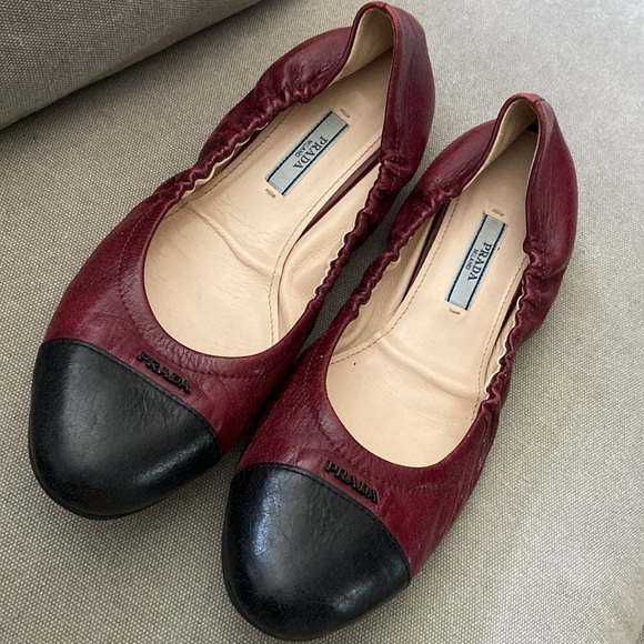 PRADA Burgundy/Black Colorblock Ballerina Flats sz 39 - Picture 4 of 7